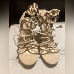 Wild Diva Lounge Strappy Nude Heels with Tassel SZ 7.5